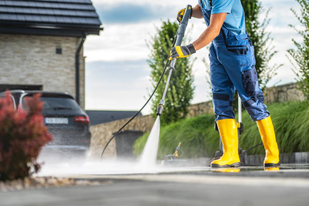 Best Driveway Pressure Washing  in Lake Lakengren, OH